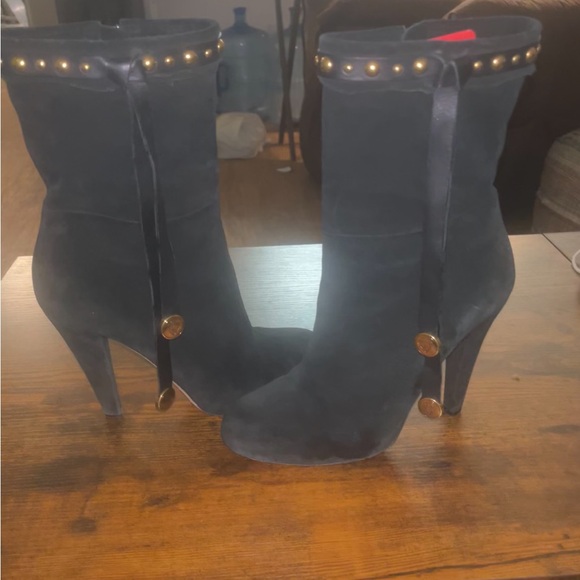 Vintage Gucci Boots - Picture 1 of 5